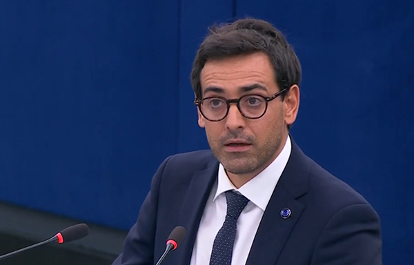 EU Official Calls for Tougher Action Against China's Economic Dominance