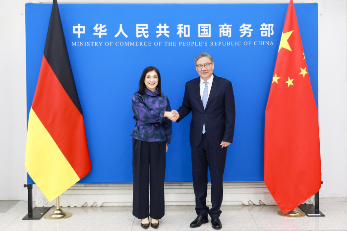 German Economics Minister’s China Visit Amid De-risking: Pragmatic Engagement and Unresolved Structural Tensions in EU-China Relations