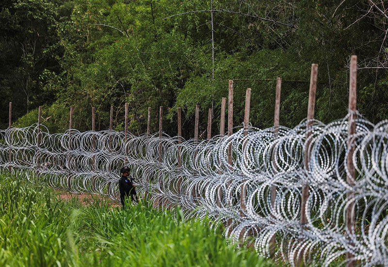 Thai Military Completes First Border Fence Section with Cambodia