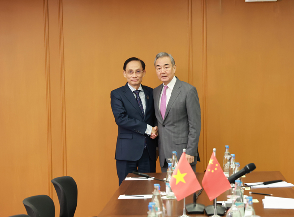 China-Vietnam Relations Strengthened Amidst Global Challenges