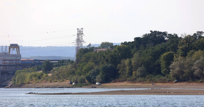 Danube River Water Levels Drop to Lowest Point in Centuries, Complicating Wildfires