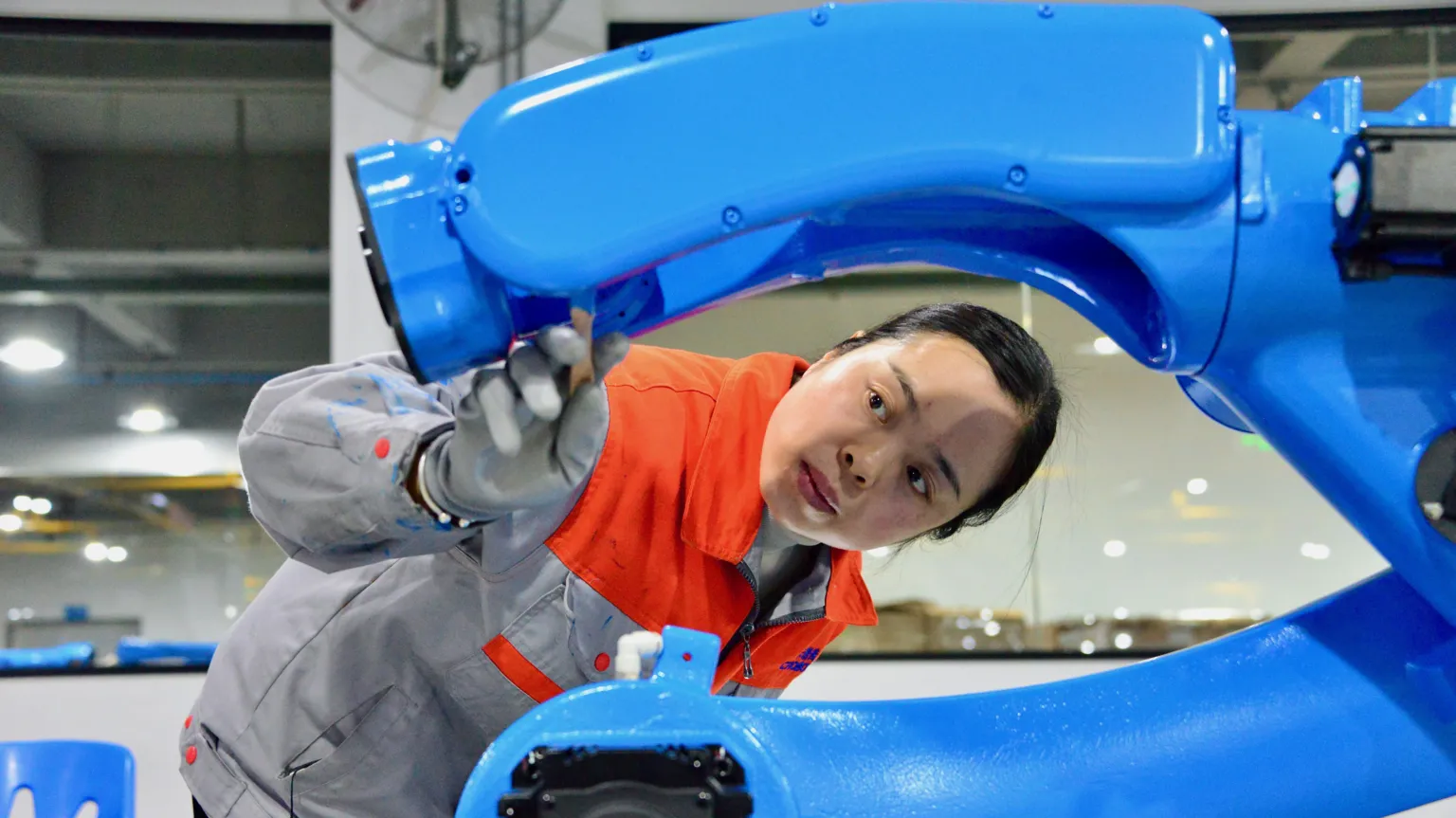 Chinas Robot Revolution: Reshaping the Future of Work