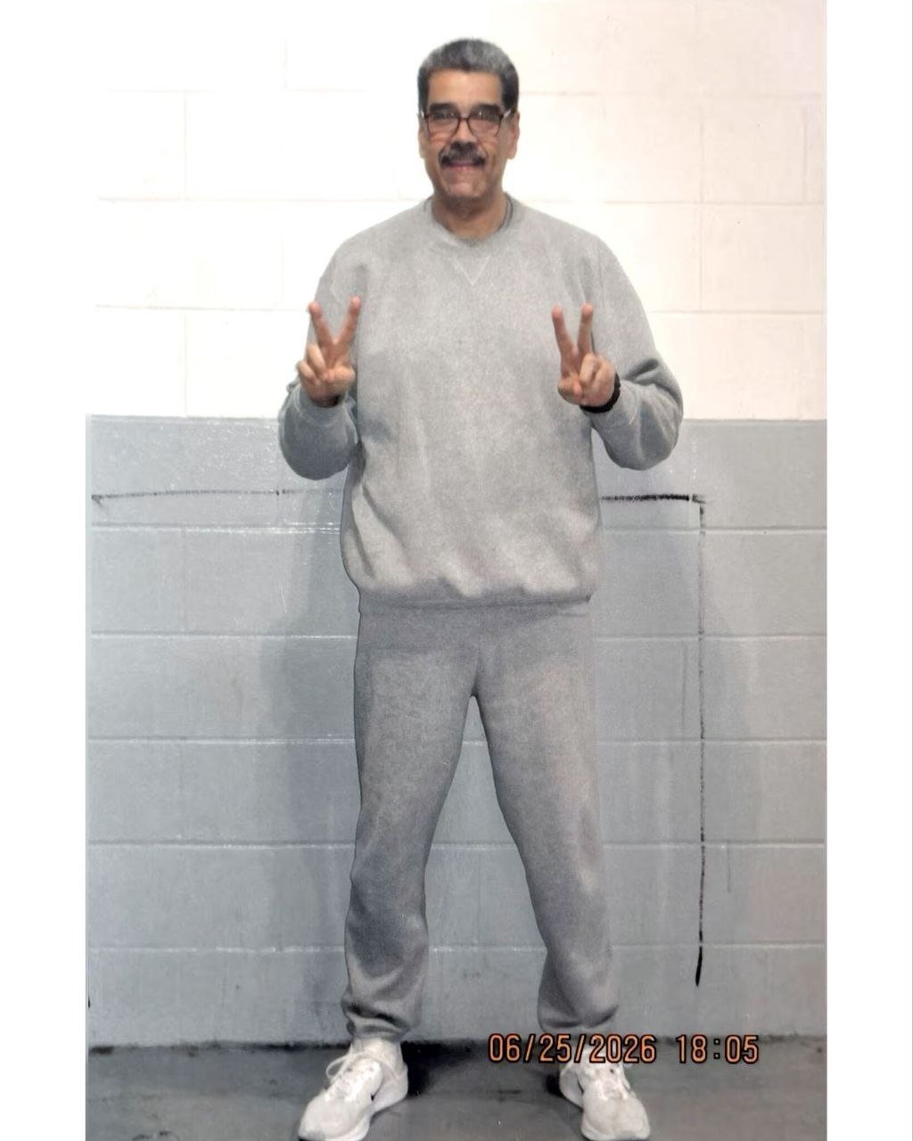 Maduros Photo-Op:  Political Image in U.S. Detention