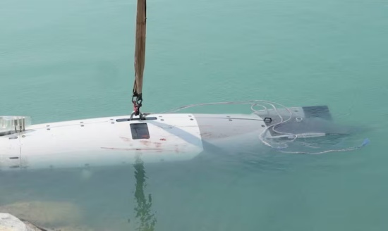Iran Captures US Unmanned Submerged in Strait of Hormuz