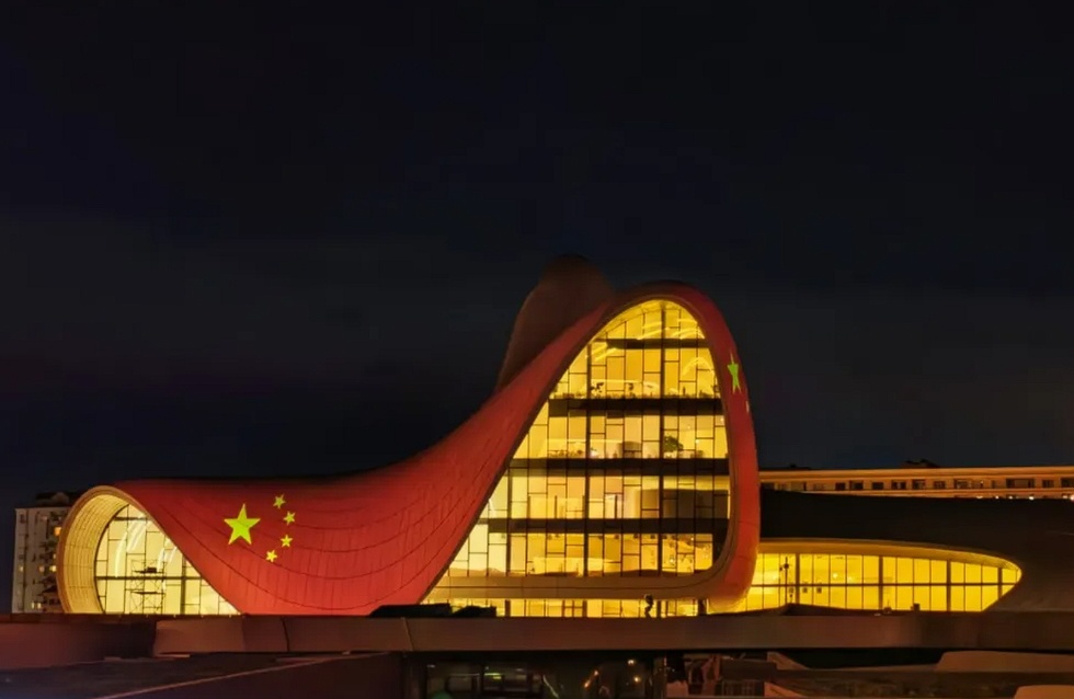 Azerbaijan Celebrates Chinas National Day with Light Show