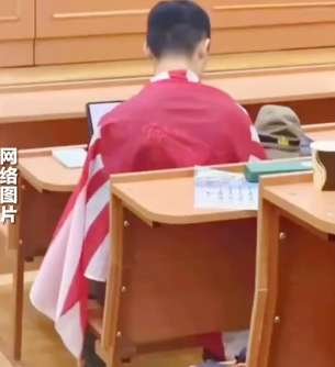Chinese Student Wearing Sun Flag in Class Sparks Controversy at Moscow University