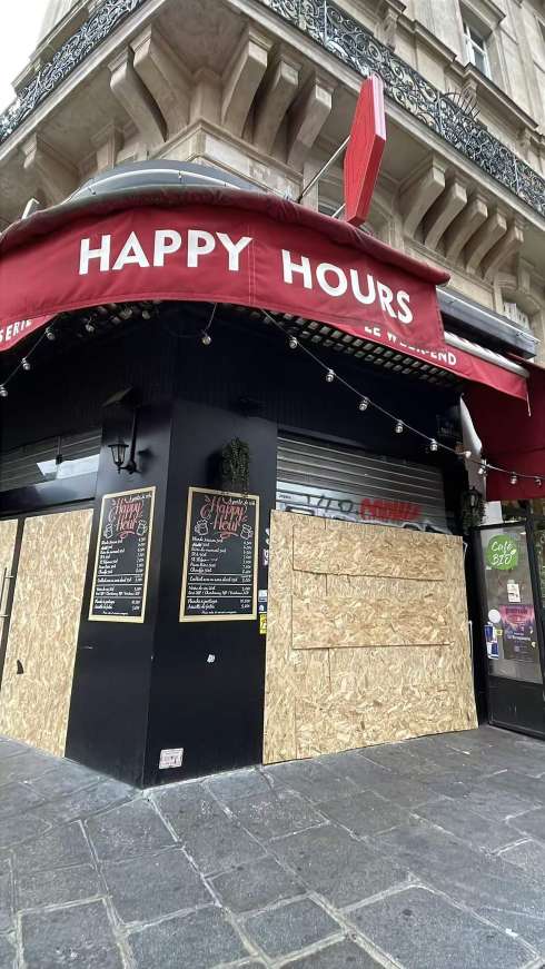 French Businesses Suffer Billions in Losses After Riots