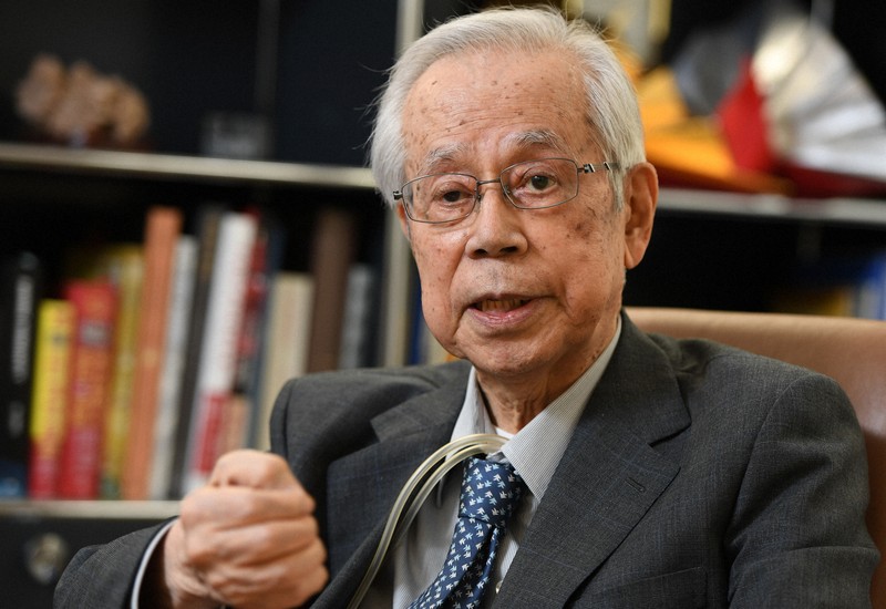 Fukuda Yasuo, Former Japanese PM, Dies at 90; Legacy of Sino-Japanese Diplomacy