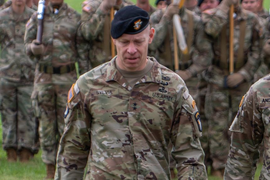 U.S. Defense Secretary Hagel Dismisses Top Military Planning Officer Amid Tensions with Iran
